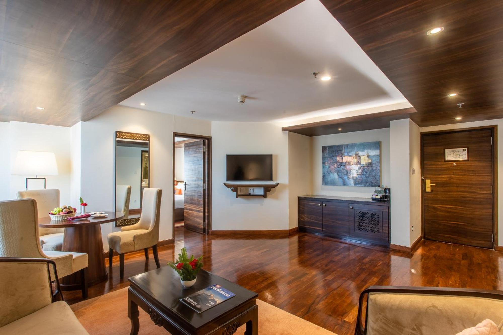 Ramada By Wyndham Kathmandu Dhumbarahi Ξενοδοχείο Εξωτερικό φωτογραφία